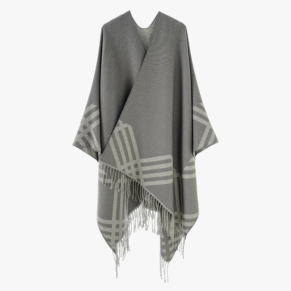 Damen Wollmix-Ruana im Rechteckschnitt mit grafischem Streifen-Jacquard und Fransen – Avérine
