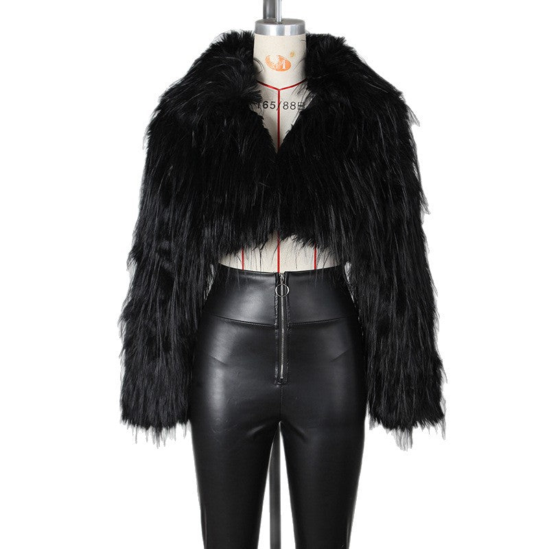 Damen Flauschiger Cropped-Bolero aus Hochflor-Kunstpelz mit spitzem Revers Echo Archiv