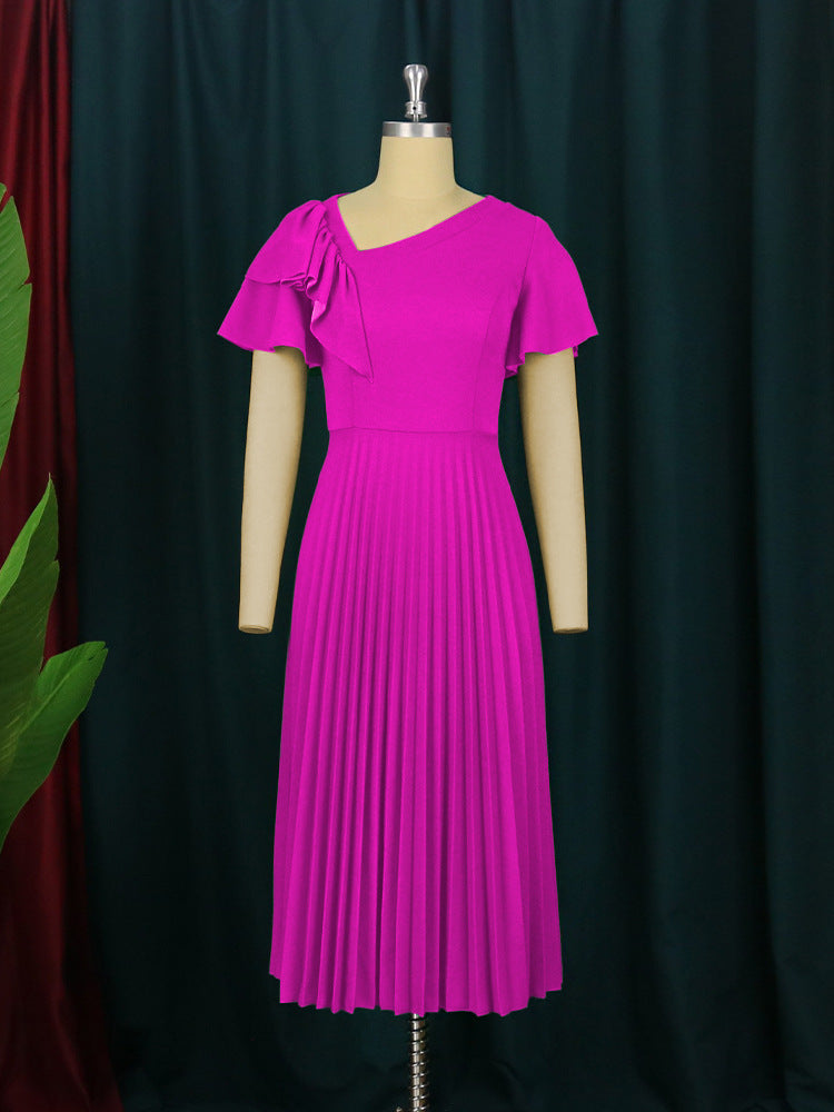 Damen Plissee-Kleid mit asymmetrischem Schnitt und eleganter Rüsche Echo Archiv