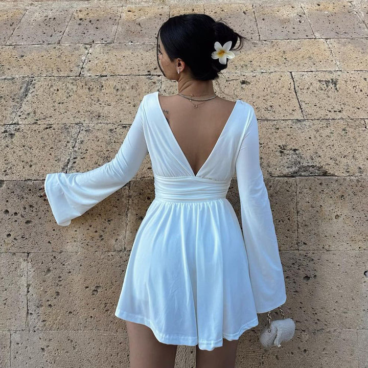 Damen elegantes Kleid mit tiefem V-Ausschnitt und langen Ärmeln Echo Archiv