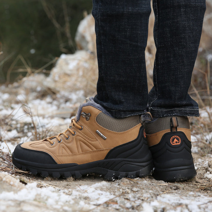 Herren wasserdichte Winter-Trekkingschuhe mit gefüttertem Innenfutter, verstärkter Zehenkappe und griffiger Profilsohle – Tavélo