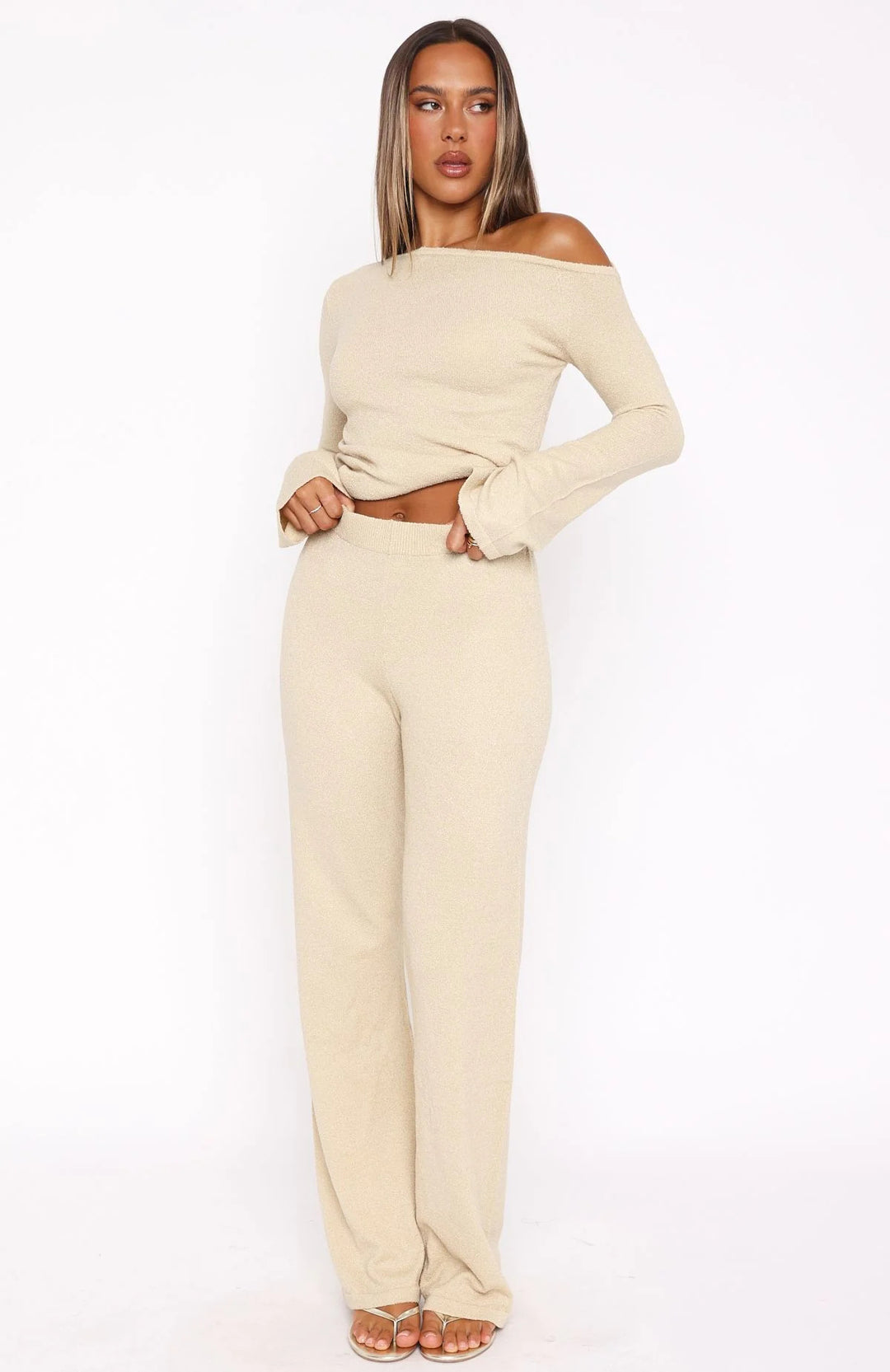 Damen Zweiteiliges Strick-Loungewear-Set mit Carmen‑Ausschnitt und weitem High‑Waist‑Hosenbein – Élanora