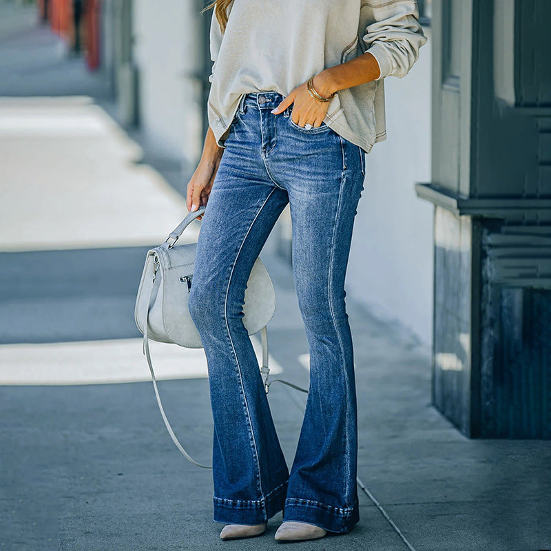 Damen High-Waist Schlagjeans mit tailliertem Schnitt und dekorativer Vordernaht Echo Archiv