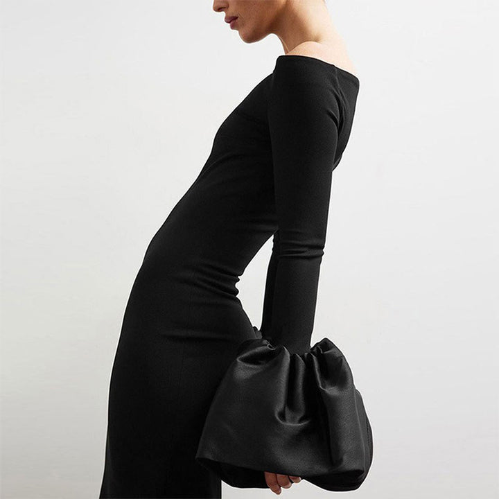Damen Elegantes Langarm-Maxikleid mit Off-Shoulder-Ausschnitt und Rüschendetails Echo Archiv