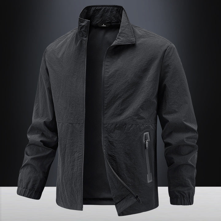 Herren Leichte technische Übergangsjacke mit Stehkragen atmungsaktivem Mesh-Futter und wasserabweisenden Reißverschlusstaschen Echo Archiv
