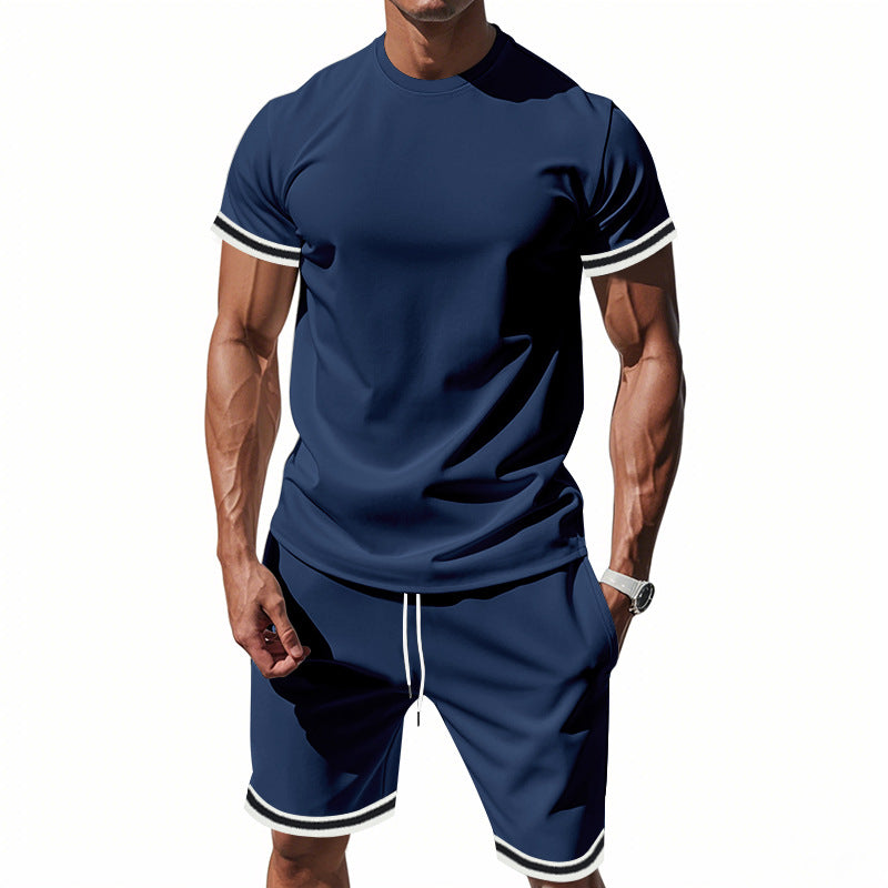Herren sportliches Kurzarm-Outfit mit kontrastierenden Details Echoarchiv