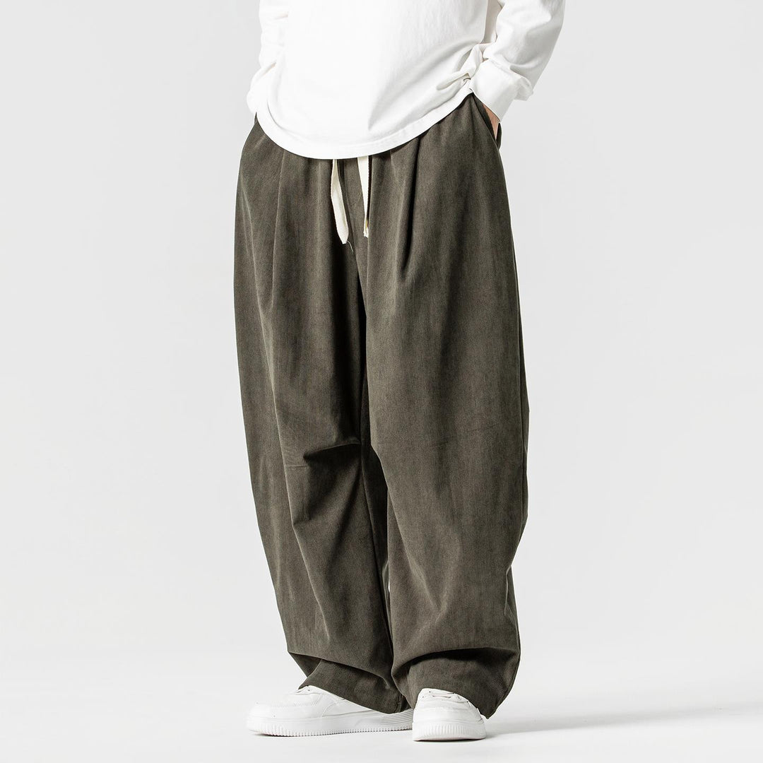 Herren nan weite Cordhose mit Tunnelzug, Bundfalten und relaxed Fit Echo Archiv