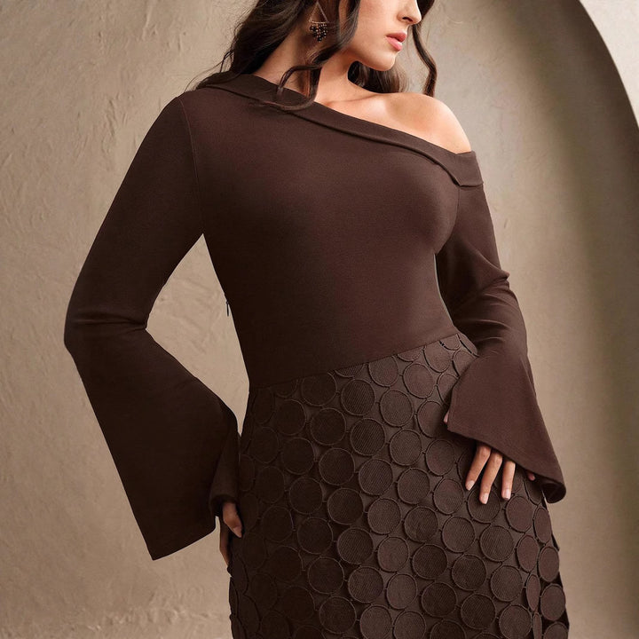 Damen Asymmetrisches Midikleid mit Ein-Schulter-Oberteil und Kreisapplikationsrock – Avérine
