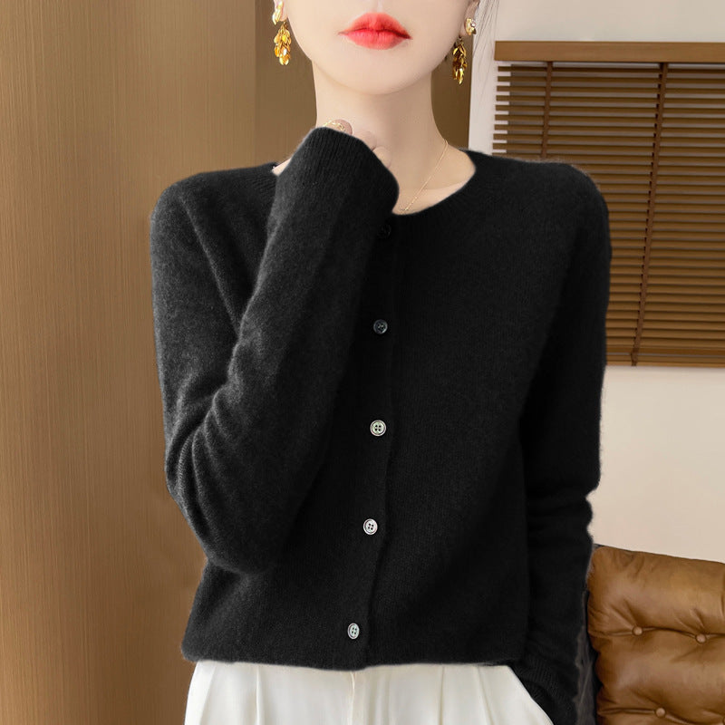 Damen Kuscheliger Kurzcardigan aus Mohair‑Mix mit feiner Schurwollstruktur und Perlmuttknopfleiste Echoarchiv