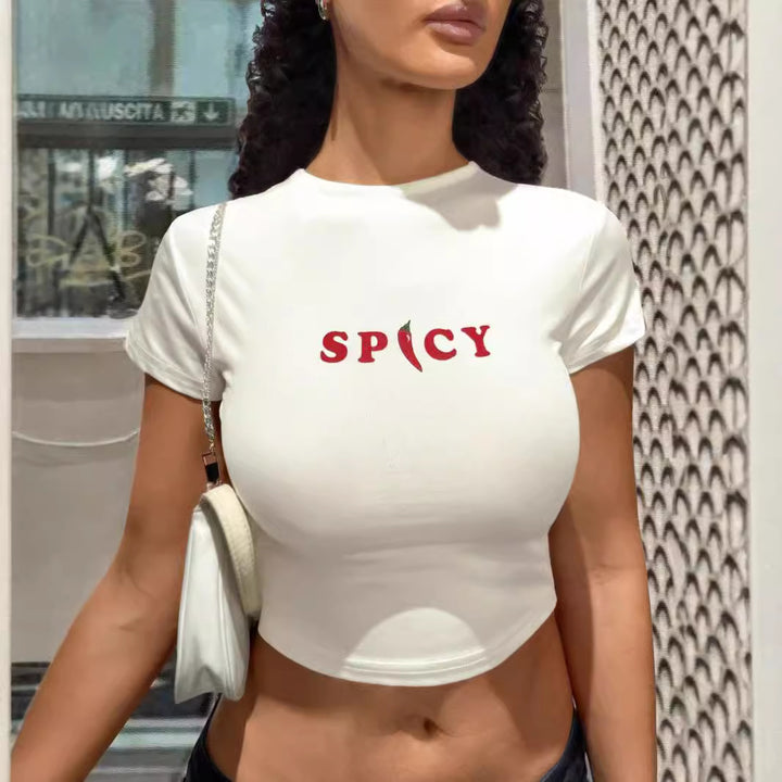 Damen Crop-Top mit kreativem Grafikdesign und modernem Schriftzug Echo Archiv