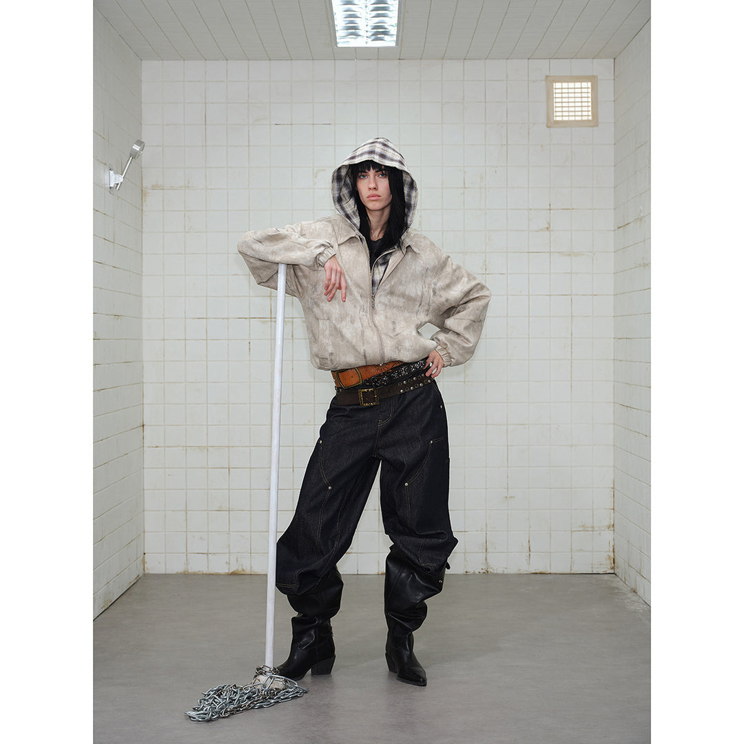 Unisex Kurz geschnittene Boxy‑Jacke aus Wildlederoptik mit kariert gefütterter Kapuze Echoarchiv