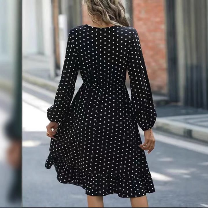 Damen nan punktiertes A-Linienmidikleid mit V-Ausschnitt, smocktaillenbund und zweistufigem Volant Echo Archiv