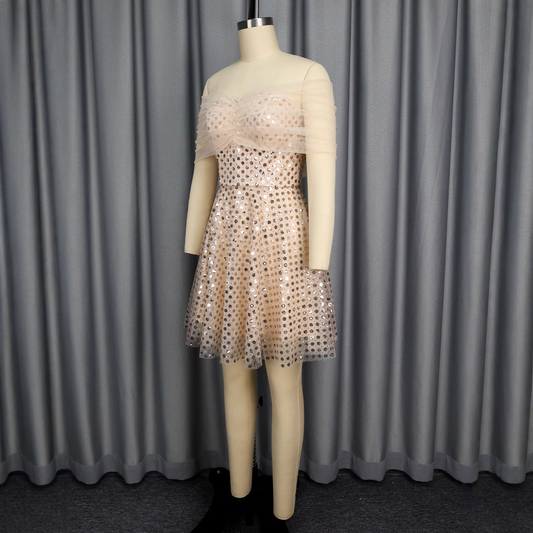 Damen Glamouröses Cocktailkleid mit transparentem Tüllüberzug und funkelnden Pailletten Echo Archiv