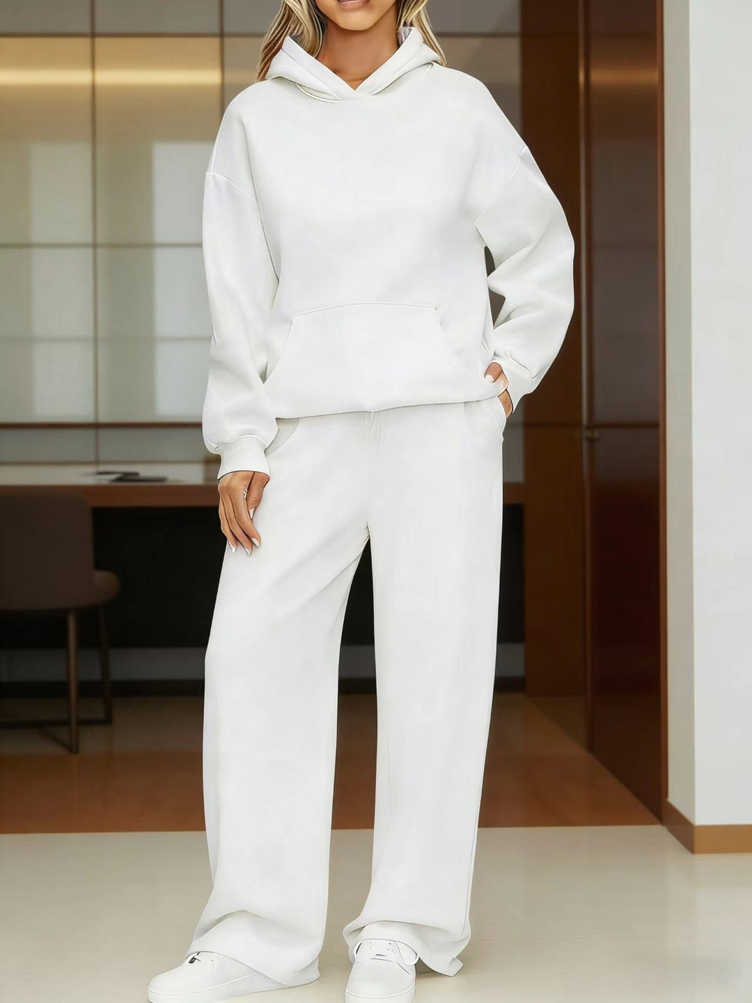 Damen nan kuscheliges Oversize Hoodie und weite Jogginghose Set Echo Archiv