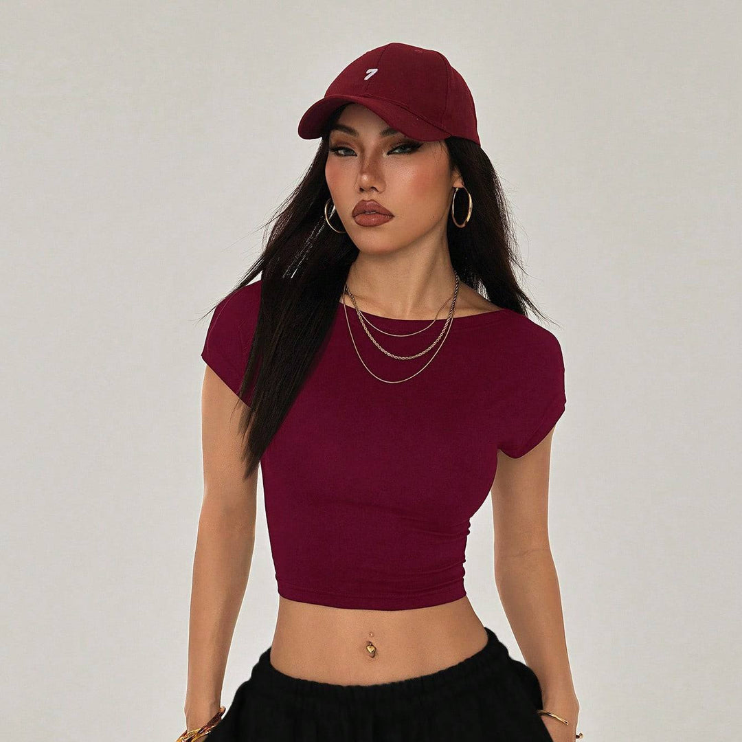 Damen Crop-Top mit breitem Ausschnitt und körperbetontem Schnitt Echo Archiv
