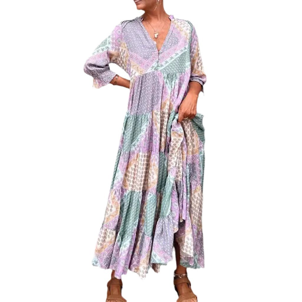 Damen nan Patchwork-Stufenmaxikleid mit V-Ausschnitt, teilweiser Knopfleiste, geraffter Passe und seitlichen Eingrifftaschen Echo Archiv