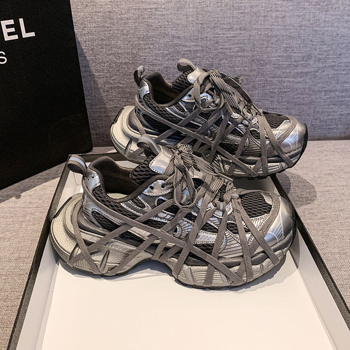 Damen Techno-Chunky-Sneaker mit atmungsaktivem Mesh, stabiler Plattformsohle und dekorativen Wickelriemen – Névara