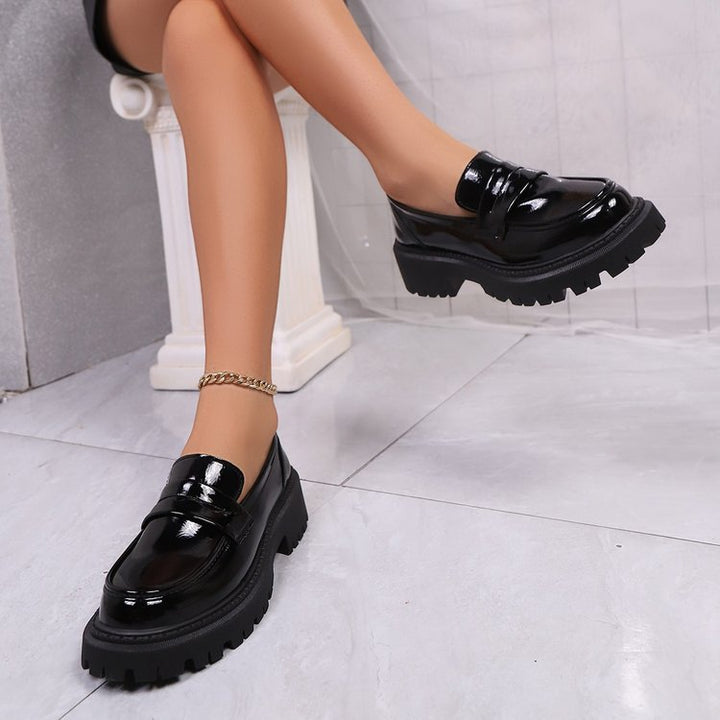 Damen klobige Loafer mit grober Profilsohle und Plateauabsatz Echoarchiv