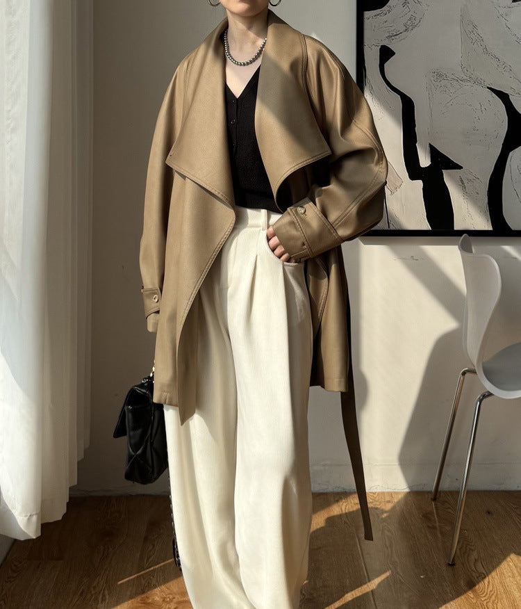 Damen Eleganter Trenchcoat aus hochwertigem Material Echoarchiv