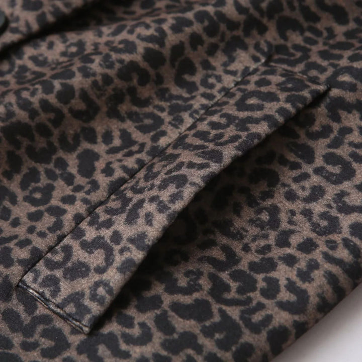 Damen oversized Mantel mit Leopardprint, Reverskragen, Zweiknopf‑Verschluss und aufgesetzten Eingrifftaschen – Montévia
