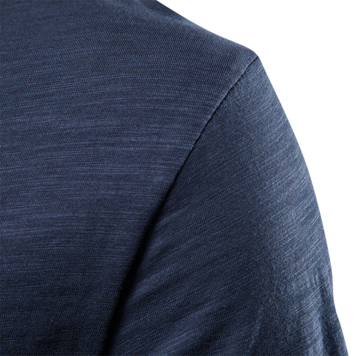 Herren nan leichtes Baumwollshirt mit Rundhalsausschnitt und schlanker Passform Echoarchiv