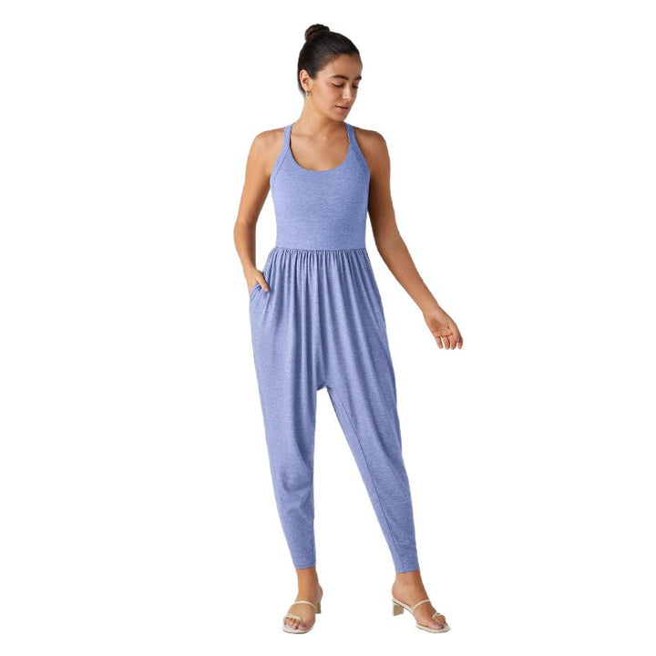Damen nan lässiger Jersey-Overall mit Racerback, smockierter Taille und seitlichen Eingrifftaschen Echo Archiv