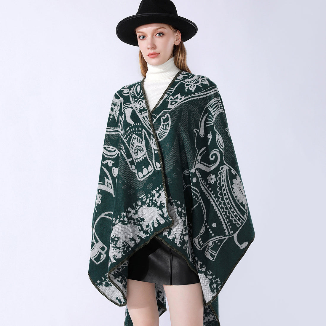 Damen Jacquard-Kimono-Cape aus Wollmix mit ornamentalen Tiermotiven – Célinea