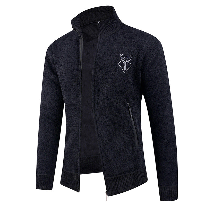 Herren Strickjacke mit hohem Kragen und praktischen Reißverschlusstaschen Echoarchiv