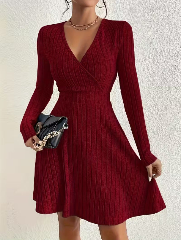 Damen Strickkleid mit Wickel-V-Ausschnitt, taillierter Bund und ausgestelltem A-Linien-Rock Echo Archiv