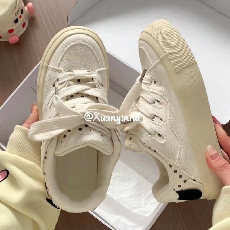 Damen Canvas Sneakers mit flexibler Gummisohle und atmungsaktivem Obermaterial Echo Archiv