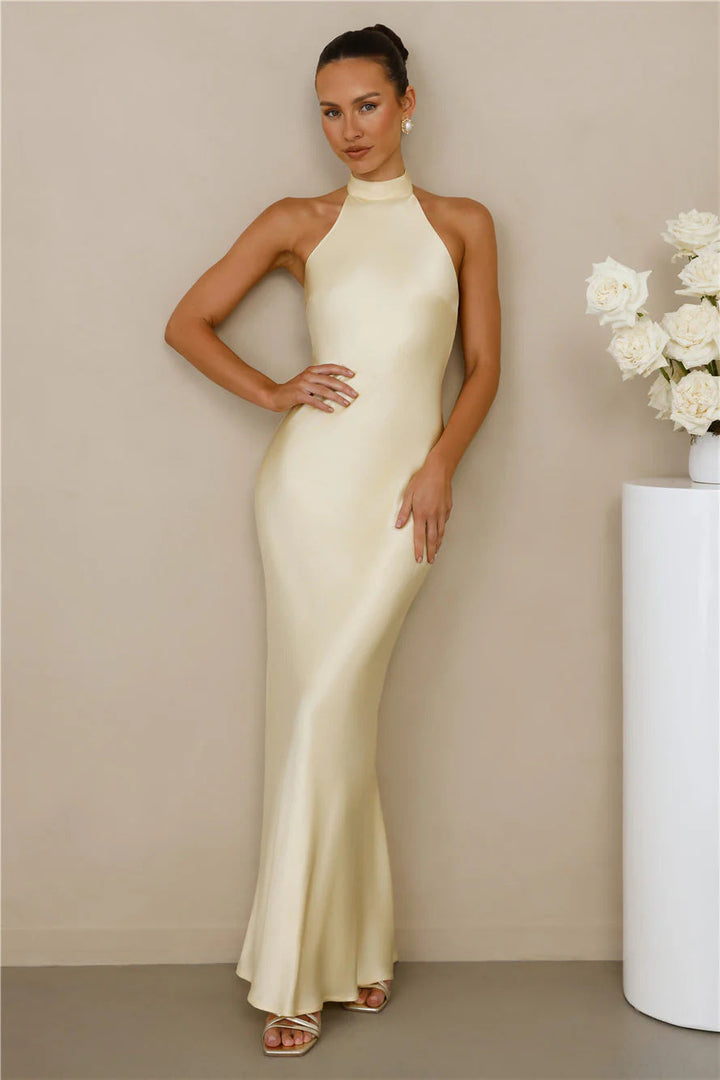 Damen Elegantes Satin-Maxikleid mit hohem Kragen und körpernahem Schnitt Echoarchiv