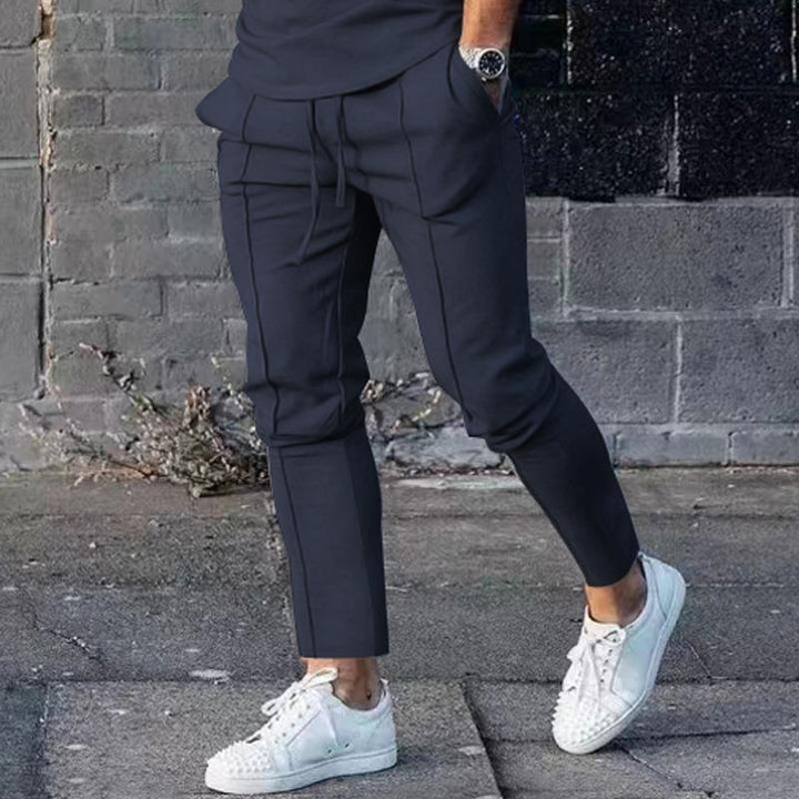 Herren Slim-Fit Jogginghose mit seitlichen Taschen und verstellbarem Bund Echoarchiv