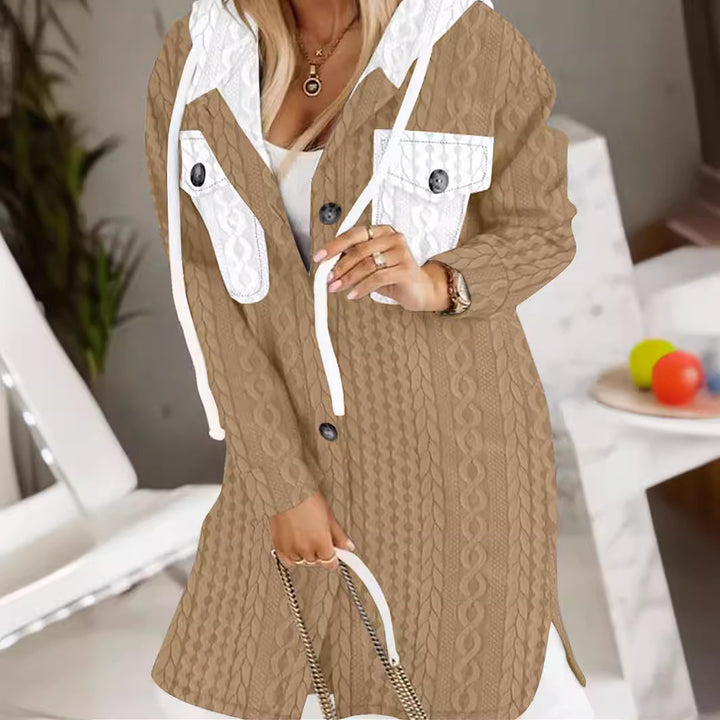 Damen Longline-Strickmantel mit Kapuze, Zierknöpfen und Kontrasttaschen – Montévia