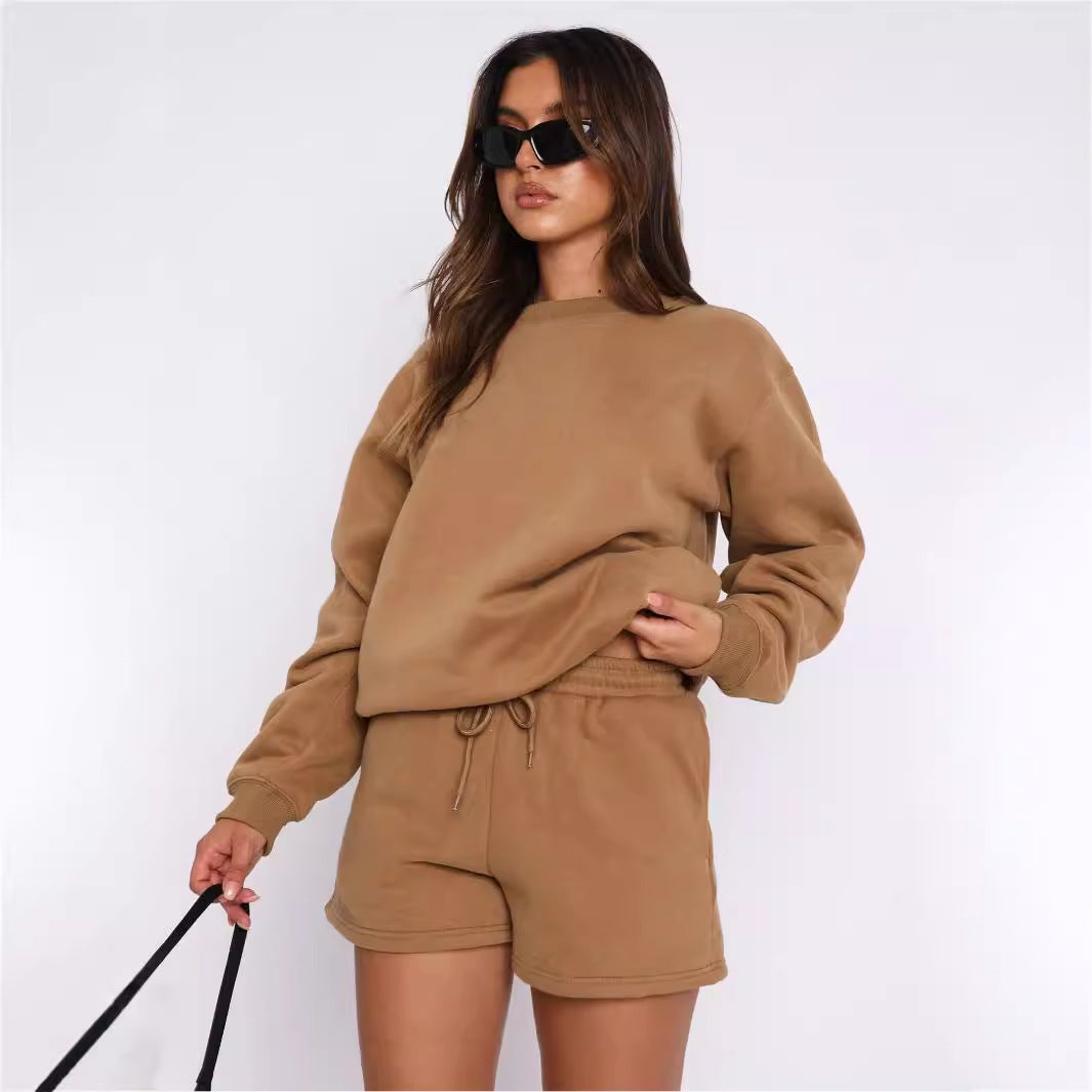 Damen Oversize-Lounge-Set mit French-Terry Sweatshirt, Rundhals und lockeren Sweatshorts – Avérine