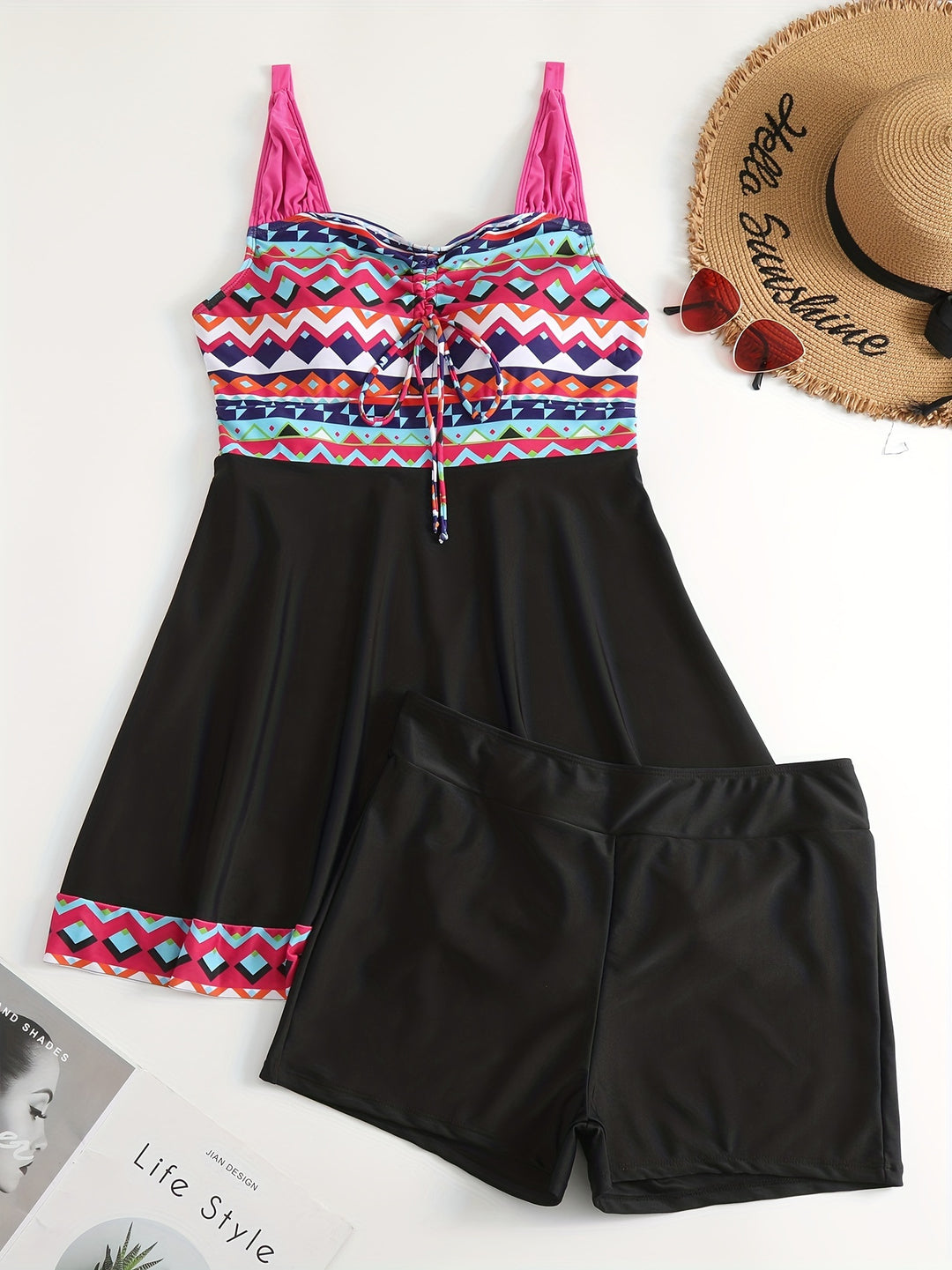 Damen Sportliches Badeanzug-Set mit modischem Oberteil und Shorts Echo Archiv