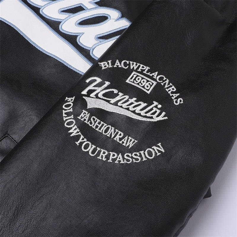 Herren Lederimitat-Bomberjacke mit Stehkragen, Logostickerei & Frontzip Echoarchiv