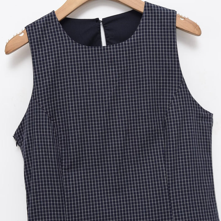 Damen Raffiniertes Sommerkleid mit voluminösem Rüschensaum und elegantem Muster Echo Archiv