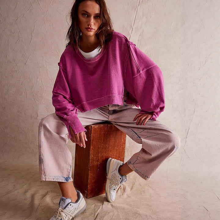 Damen cropped Oversize-Sweatshirt mit Daumenloch, fransigem Saum und weitem Raglanärmel – Avérine