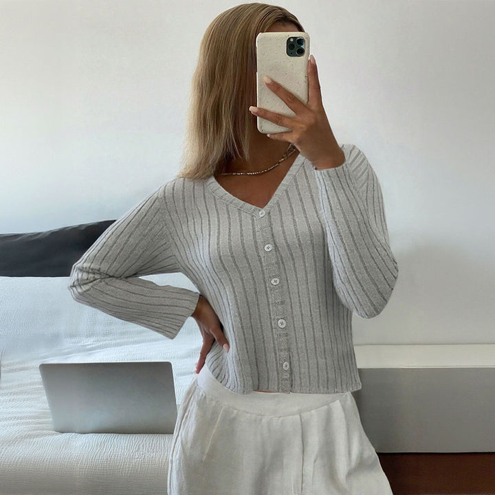 Damen gerippter taillierter V‑Ausschnitt Knopfcardigan Feinstrick – Veloura