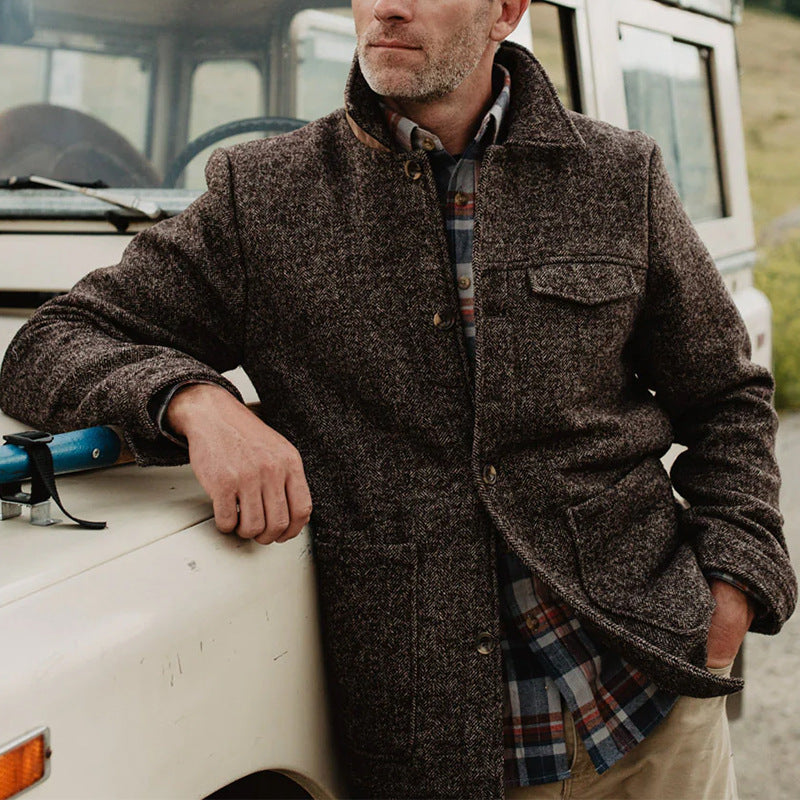 Herren eleganter und warmer Wollmantel mit praktischen Taschen Echoarchiv