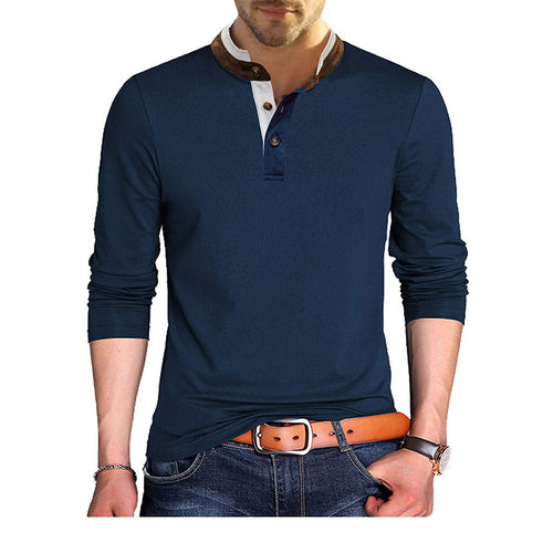 Herren Stilvolles Langarmshirt mit Henley-Kragen und dekorativen Knöpfen Echoarchiv