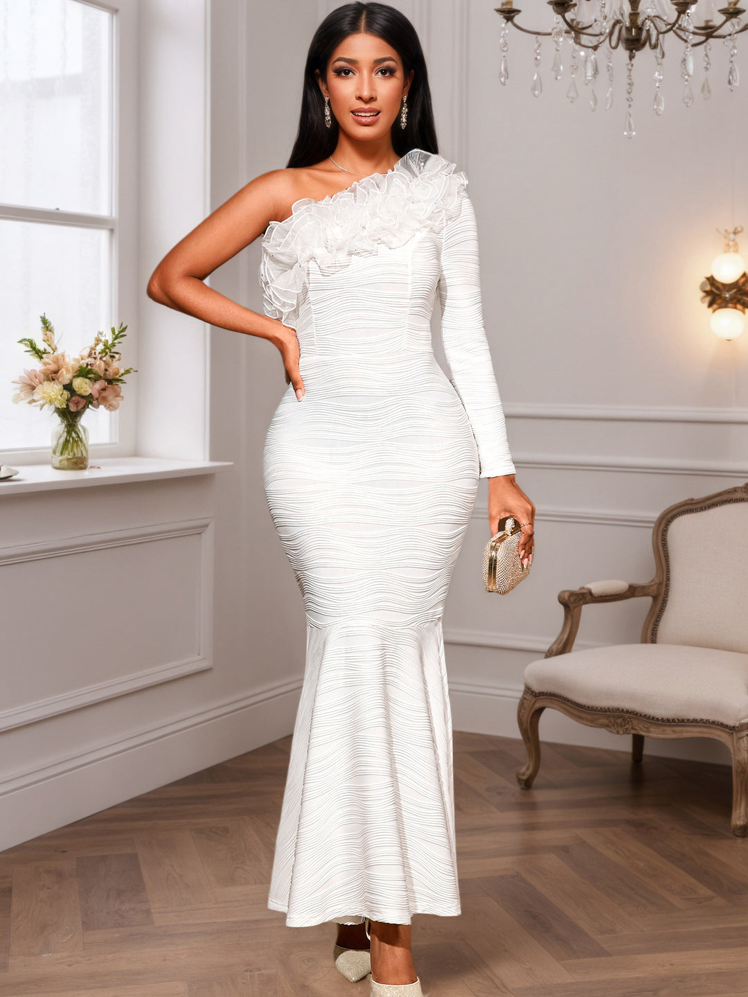 Damen figurbetontes Abendkleid mit asymmetrischem Rüschen-Ausschnitt Echo Archiv