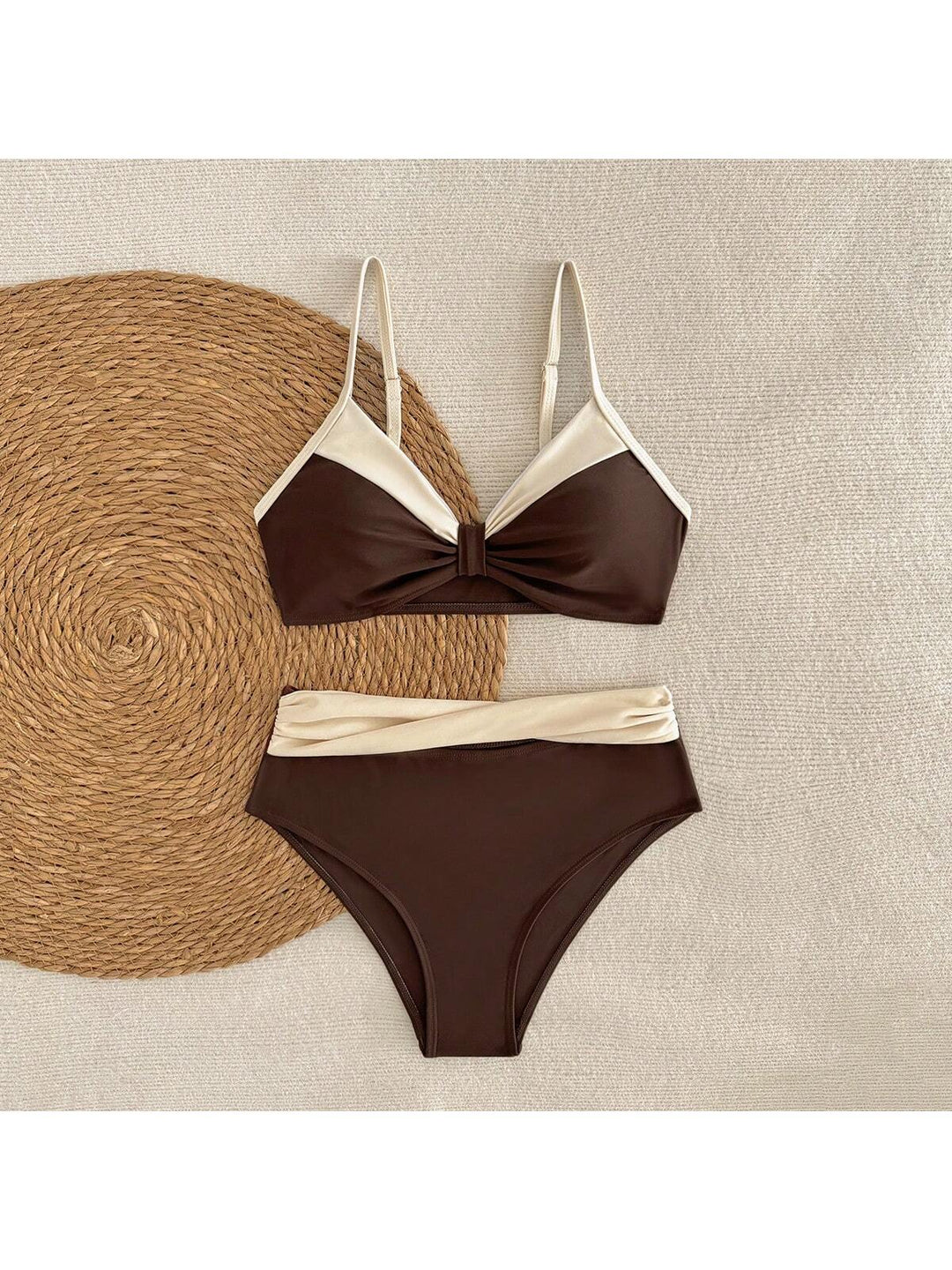 Damen Triangel-Bikini mit schickem Twist-Design Echo Archiv
