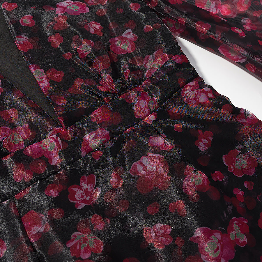 Damen Florales Chiffon-Minikleid mit tiefem V‑Ausschnitt, Rüschenstufen und Trompetenärmeln Echo Archiv