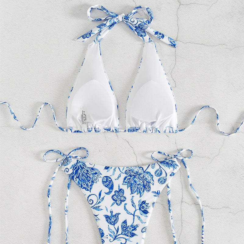 Damen Triangel-Bikini-Set mit verspieltem floralem Design und eleganten Bindebändern Echo Archiv