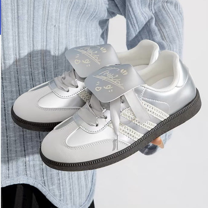Damen Sneaker mit glänzendem Obermaterial und einzigartigem Design Echo Archiv