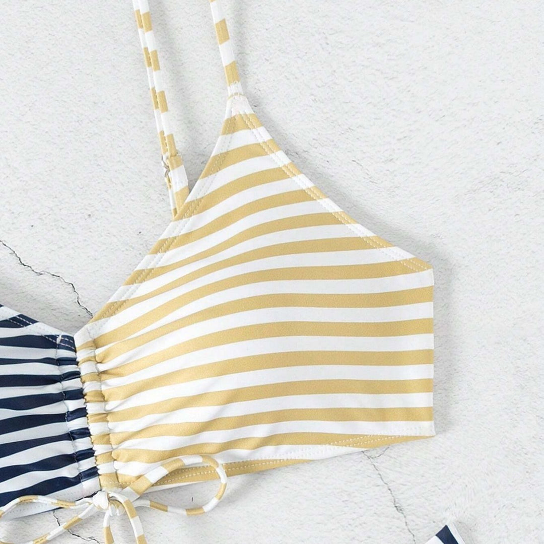 Damen Triangel-Bikini mit raffiniertem Knoten und modischem Streifenmuster Echo Archiv