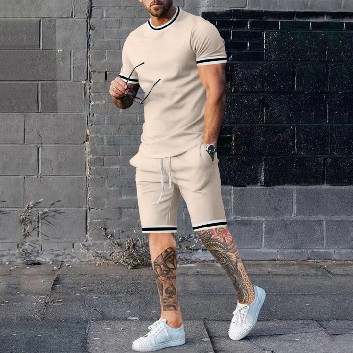 Herren Kurzarm Freizeit-Outfit mit sportlichen Kontrastdetails Echoarchiv