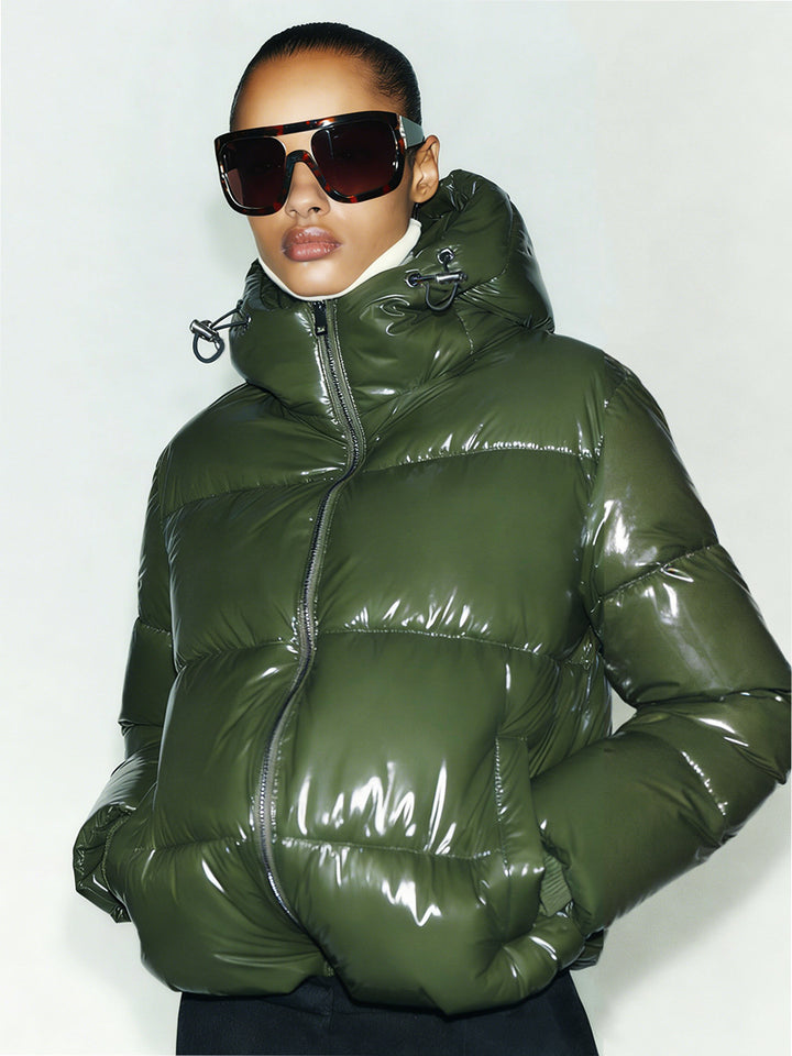 Damen Hochglanz Steppjacke mit hohem Kragen