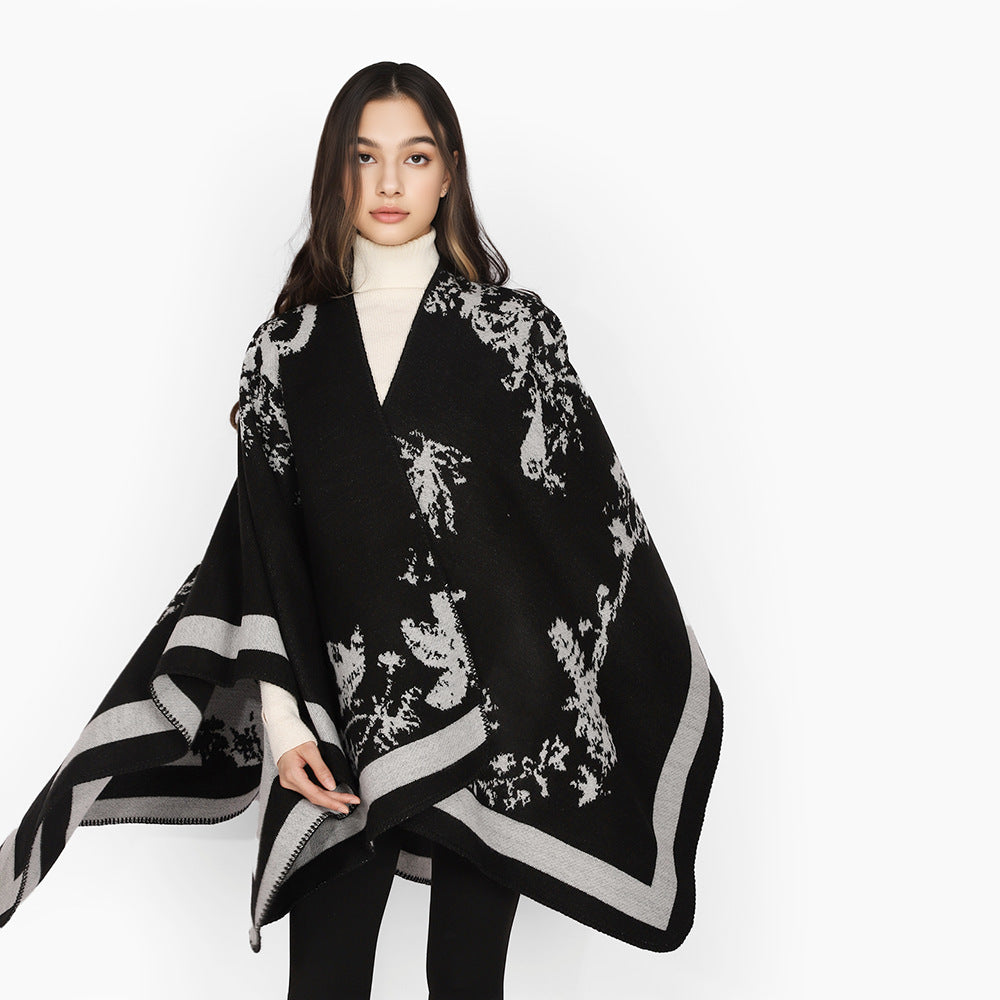 Damen Eleganter Cape‑Poncho im Kimono‑Schnitt mit Jacquard‑Strick – Avérine